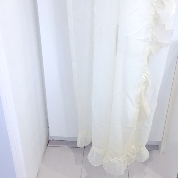 2 Panels White Sheer Curtains 58” Wide x 60” Long - Picture 5 of 10